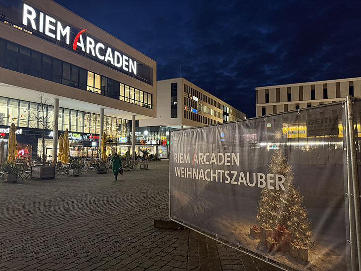 Premiere in der Messestadt: "Riem Arcaden Weihnachtszauber" (24.11.-23.12.2025) (©Foto: Martin Schmitz)